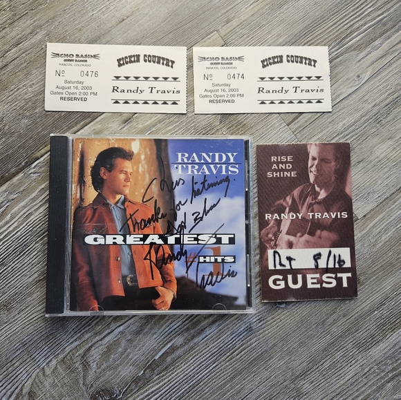 Randy Travis Greatest Hits Autographed. - Picture 1 of 4